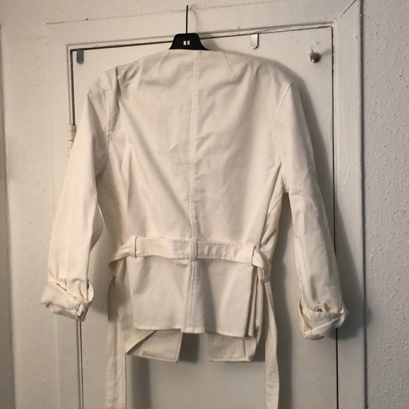 Short button up jacket - Picture 2 of 2